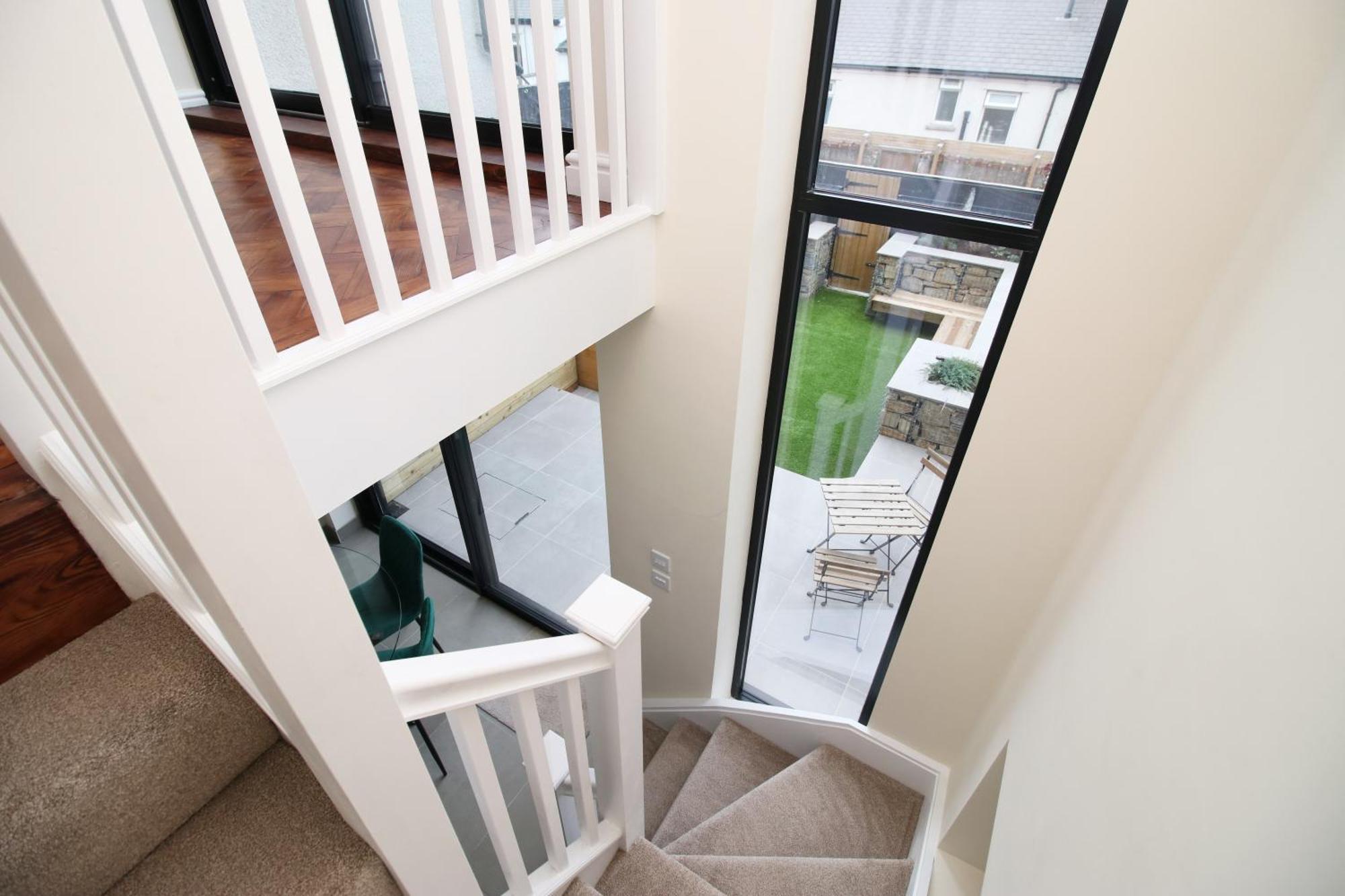 Luxury 4 Bedroom 4 Ensuite Home In Penarth Кардифф Экстерьер фото