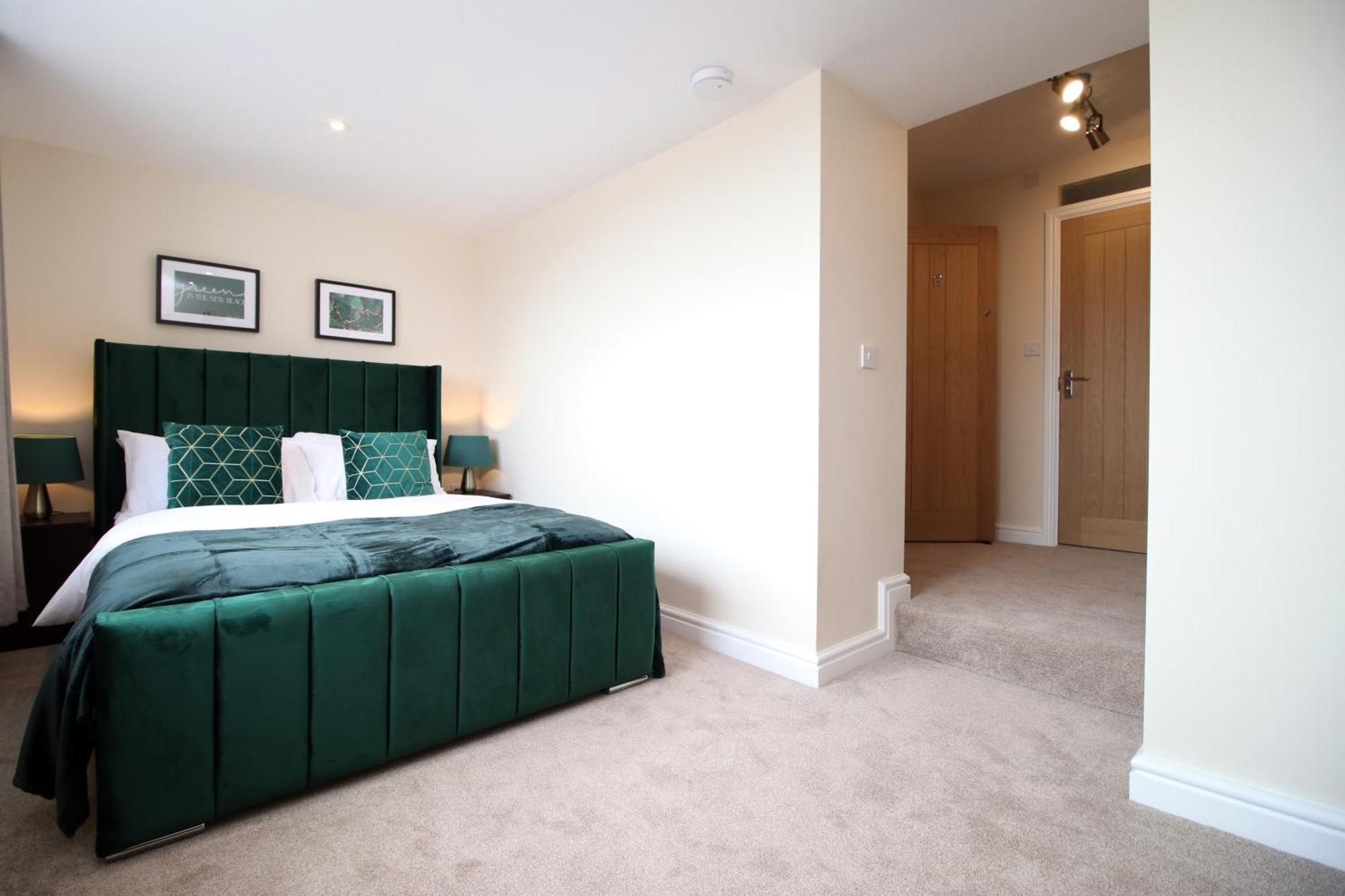 Luxury 4 Bedroom 4 Ensuite Home In Penarth Кардифф Экстерьер фото